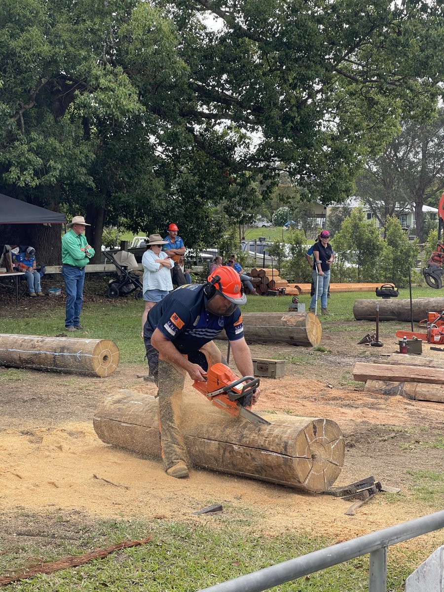 PentForestry's tweet photo. What a show! The team had an amazing time at the recent Camden Haven Show catching up with so many of their local community members and the chainsaw run stole the spotlight.
Thank you to everyone who dropped by and can’t wait for next year’s show. https://t.co/7EbVk2TevL
