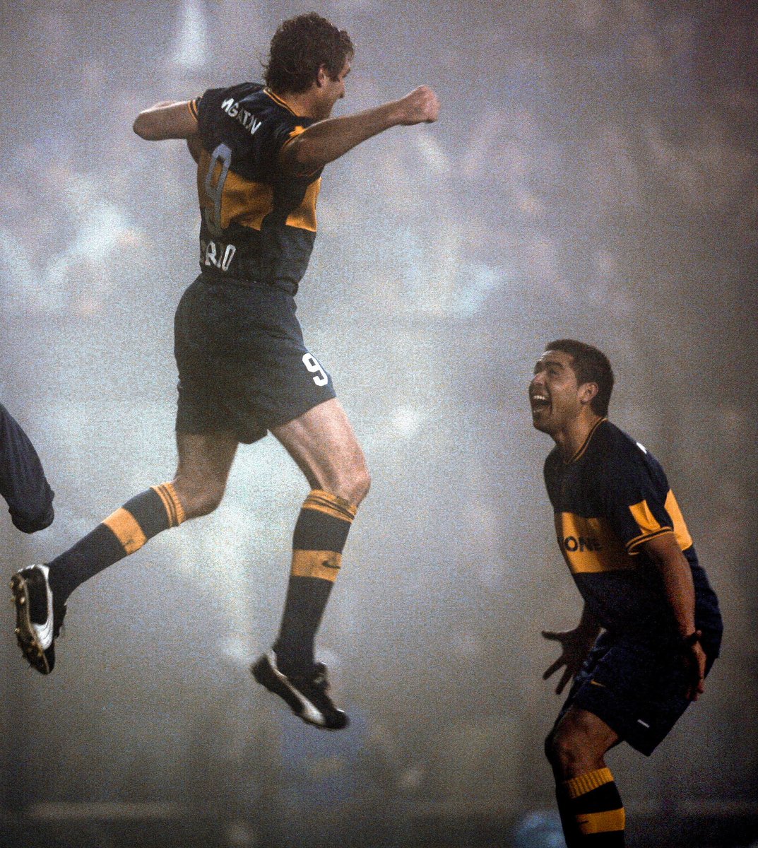 fotosroman10's tweet photo. ¡Feliz cumpleaños, Martin Palermo! 🎂🥳

El mejor 9 de la historia de Boca. https://t.co/Diw6PZ2F0s
