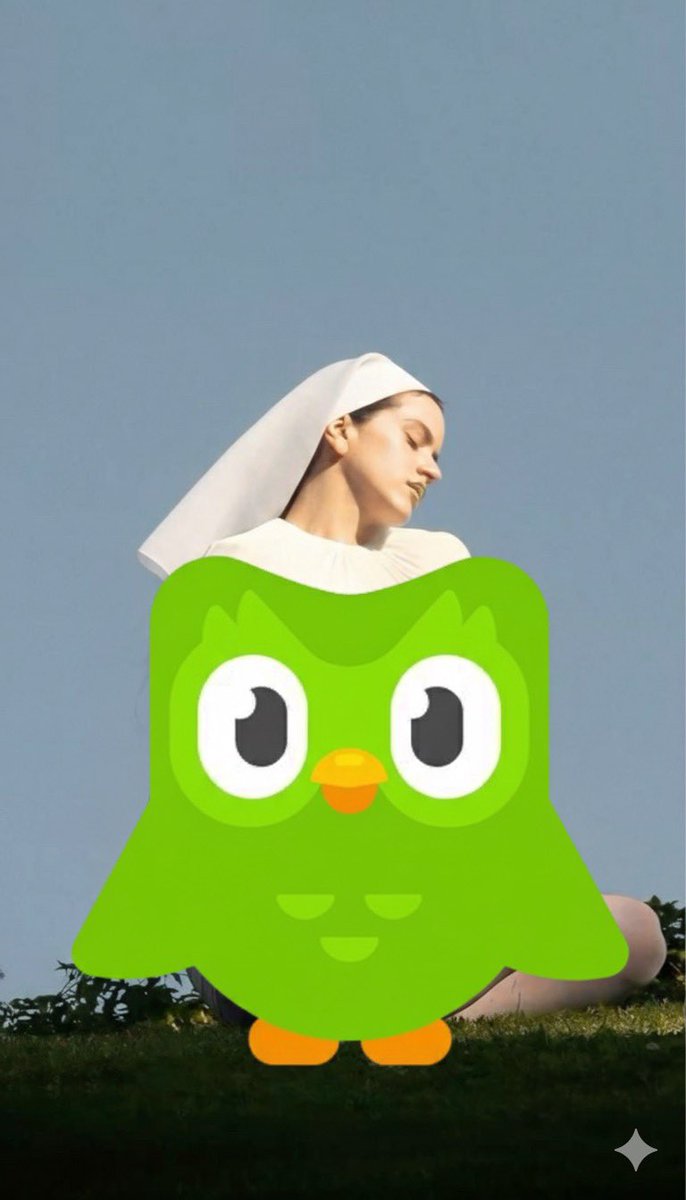 brocolysaurus's tweet photo. LUX: Rosalía ft Duolingo https://t.co/4TCTB7l6Wf