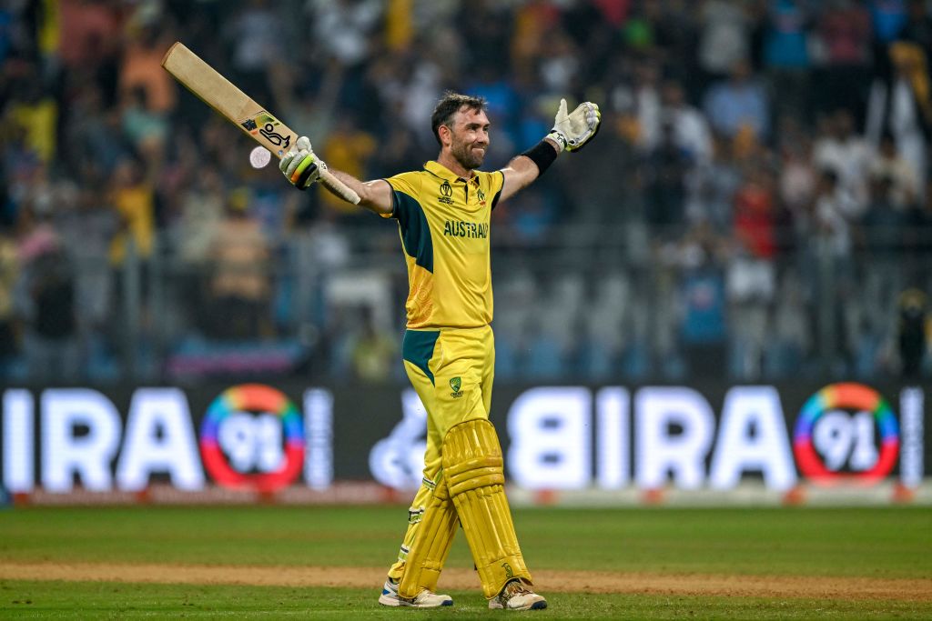 imArshit's tweet image. 91/7 ➡️ 293/7 🤯

A year ago today, Glenn Maxwell braved the heat, cramps &amp;amp; pain in Mumbai to hammer 201* (128) - 21x4, 10x6 
and pull off the most outrageous World Cup chase ever.

#AUSvAFG #CricketHistory #MaxwellMagic