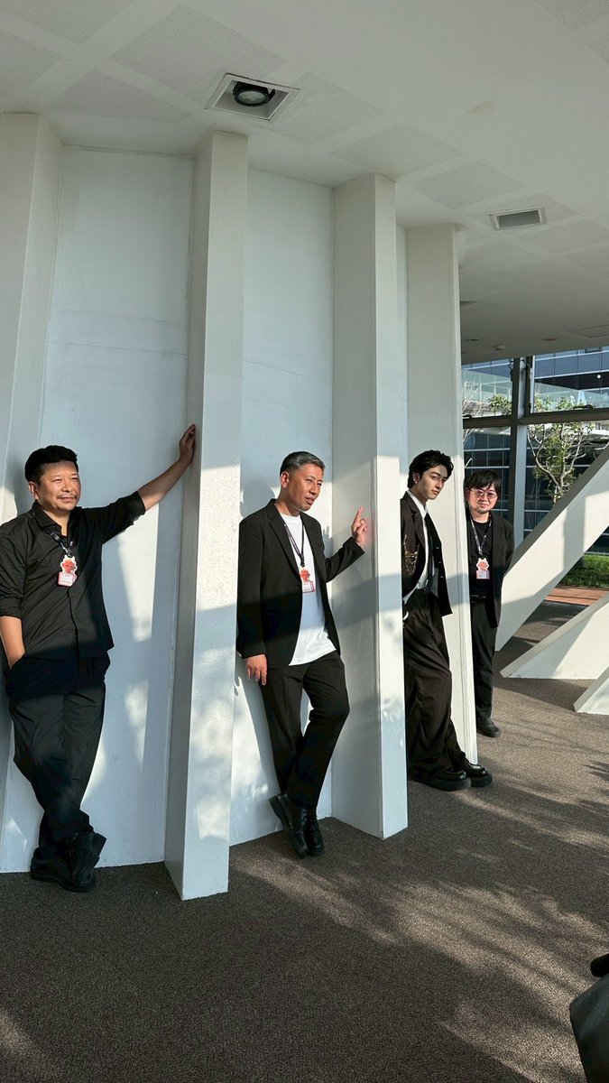 ProductionLenny's tweet photo. 映画『YOUNG&FINE』
高雄映画祭の現地記事をまとめてもらいました！みんなで台湾行けて最高でした！
#映画ヤンファン

（獨家專訪）新原泰佑太帥被霸凌！闖演藝圈5年成熟了：痛苦才會成長
https://t.co/e4ummuJ4Pv

（人物專訪）日本最帥高中生求學遭霸凌   新原泰佑懵懂當演員 在煩惱中成長
https://t.co/4Zz52S61D6

Other media coverage:
「魔女沒條件」新原泰祐赴「興隆居」用餐 大讚小籠包美味
日本男神現身高雄喝鹹豆漿 新原泰佑害羞認：被自己帥到
新原泰祐扮日本最帥高中生 放電眼神帥暈導演和自己
新原泰祐來台大啖鹹豆漿 笑認照鏡子被自己帥到
「日本最帥高中生」新原泰祐來台激推鹹豆漿 試鏡靠眼神電翻導演：全身發抖
「日本最帥高中生」新原泰祐首訪台！竟愛上鹹豆漿 羞認照鏡子會被帥到
日男神大推台灣鹹豆漿！來台羞認「被自己帥到」他一看：全身發抖
日男神大推台灣鹹豆漿！來台羞認「被自己帥到」他一看：全身發抖
日本最帥高中生新原泰佑眼神太電！《魔女沒條件》大尺度不害羞
新原泰佑熱愛「台式早餐」點名鹹豆漿 萬洛想來台拍戲積極學中文
「最帥高中生」新原泰佑愛上鹹豆漿 導演認被電到全身發抖
太會放電！日本「神顏」新原泰佑空降高雄影展 導演讚：被他電到全身發抖