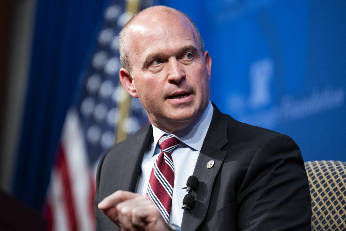 TimcastNews's tweet image. Despite Heritage President Kevin Roberts’ awkward apology tour following his defense of Tucker Carlson, the National Task Force to Combat Antisemitism cut ties with the think tank anyway. 

Many online voices on the right say the task force’s tactics are draconian, resembling…