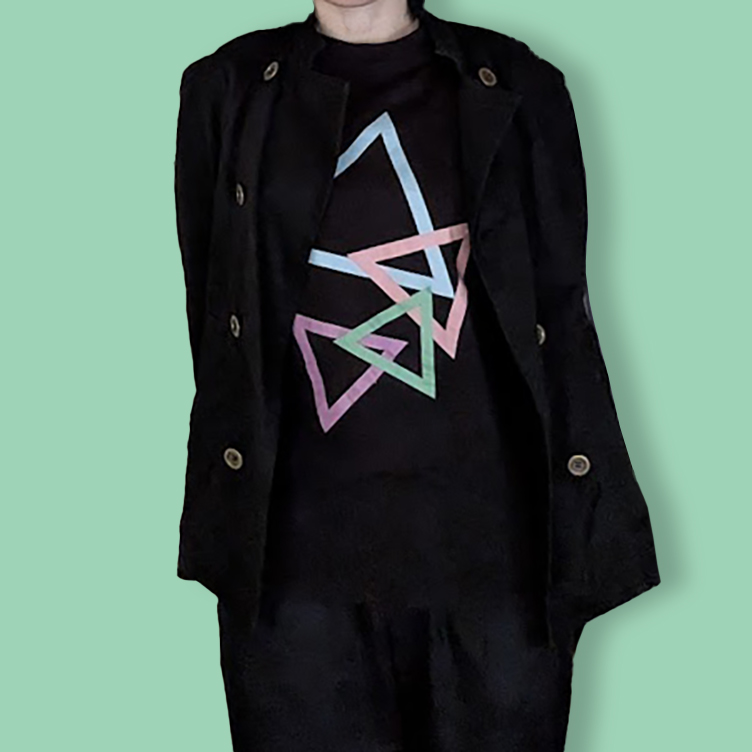 パステルで鋭利。

#テクノ っぽく。

#tシャツトリニティ
#tshirt
#tshirtdesign 

ttrinity.jp/shop/3x3xdesig…