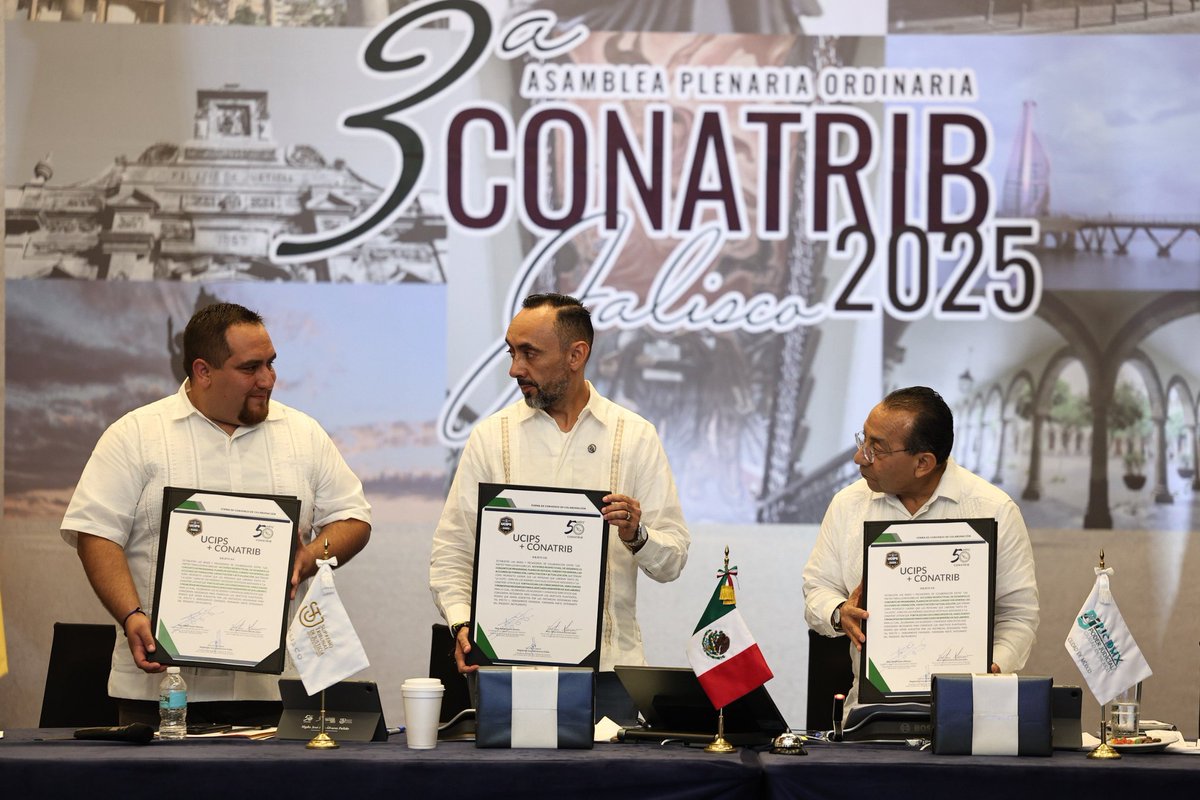 UCIPSPue's tweet photo. ⚖️ En días pasados, la UCIPS participó en la Tercera Asamblea Ordinaria de la Comisión Nacional de Tribunales Superiores de Justicia de los Estados Unidos Mexicanos (CONATRIB), realizada en Puerto Vallarta.
#UCIPS #CONATRIB #FormaciónPolicial #JusticiaYSeguridad #PorAmorAPuebla https://t.co/McNDXak76C
