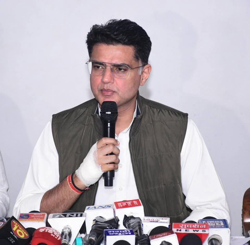 💫 “शांत मन वाला व्यक्ति ही सही निर्णय ले सकता है।”
🔥 क्रोध निर्णय को कमजोर करता है,
जबकि धैर्य उसे दिव्यता देता है।
<a href="/SachinPilot/">Sachin Pilot</a>