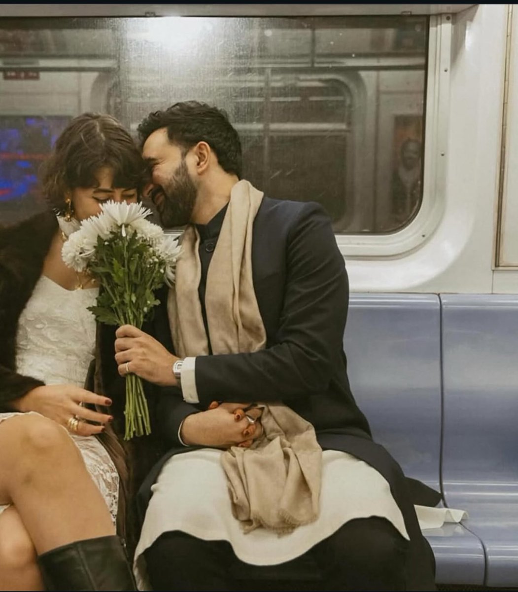 MendiaMariela's tweet image. Cuando una mujer toca el alma de un hombre lo despierta 

#CarlJung 
#Psyco