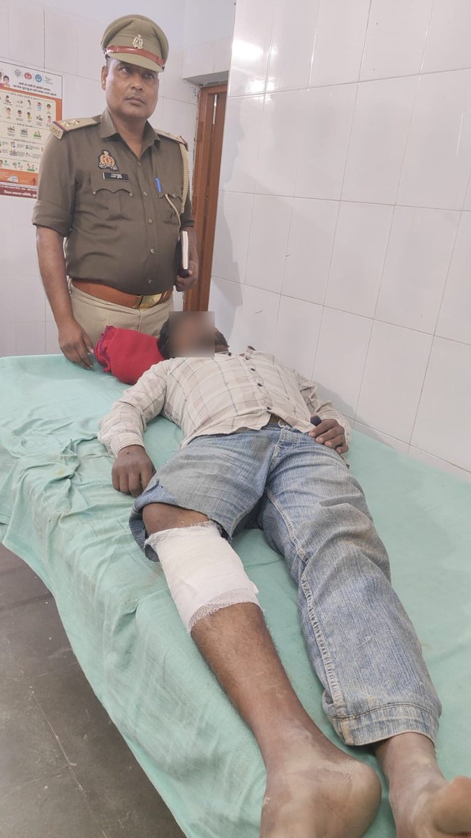 Avinash_gupta55's tweet image. बुलंदशहर:
गुलावठी पुलिस व SWAT टीम की मुठभेड़ में ₹10,000 का इनामी डकैत साजिद घायल।
लूट में था वांछित, तमंचा-कारतूस व चोरी की बुलेट बरामद।
मुठभेड़ गुलावठी-हापुड़ बॉर्डर पर हुई।
@bulandshahrpol @Uppolice #Bulandshahr