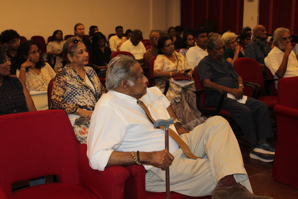 BCISLKA's tweet image. “Citizenship can deny rights.” 💭

At BCIS, Amal de Chickera urged a rethink of how states create and exploit statelessness—calling to de-centre the State in our idea of rights.

#Stateless #HumanRightsLaw #GlobalSouth #BCISEvents