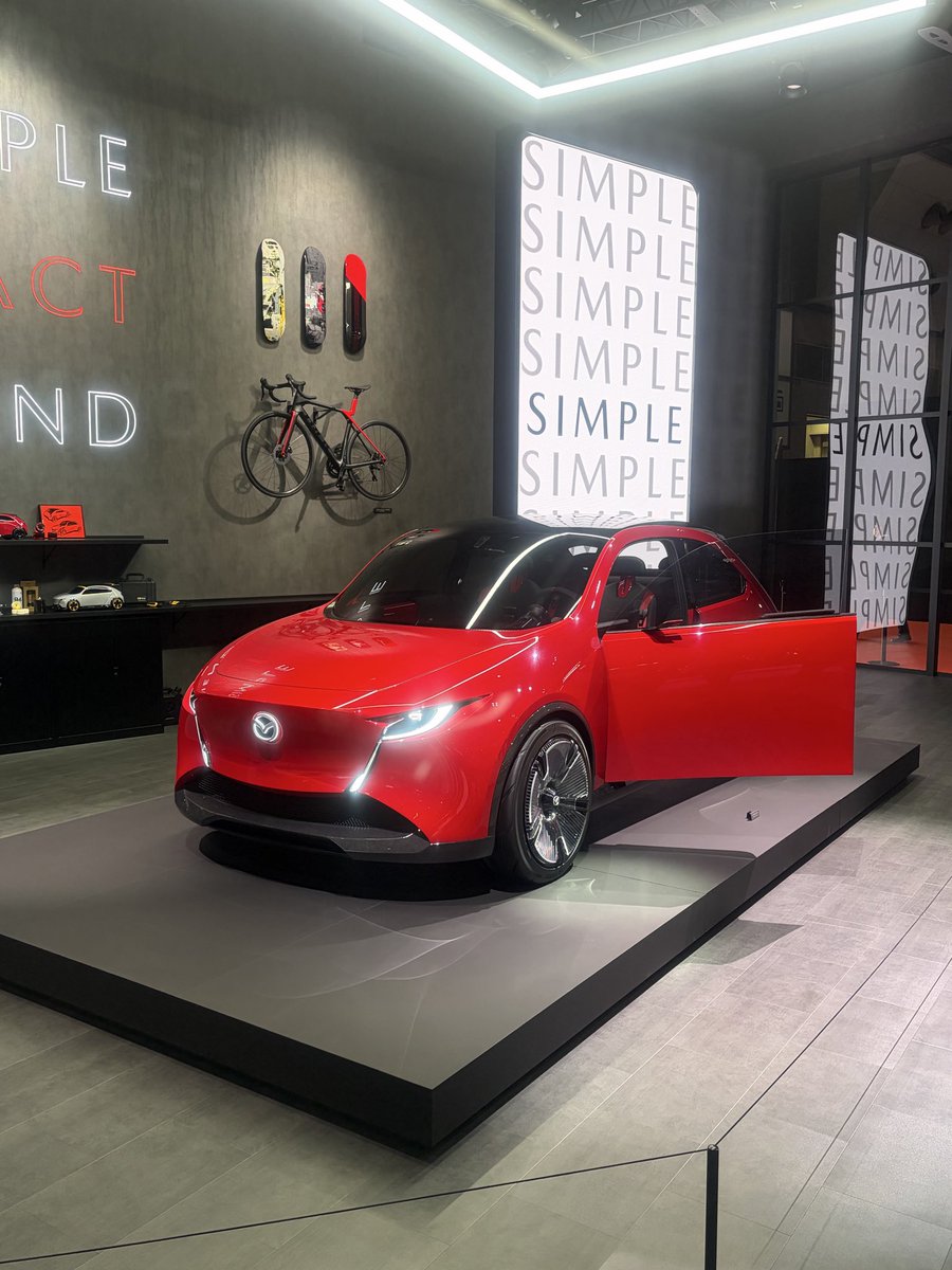 Watl3839's tweet photo. カッコいい😎
#MAZDA
#JapanMoblityShow https://t.co/InrOfiwTpT