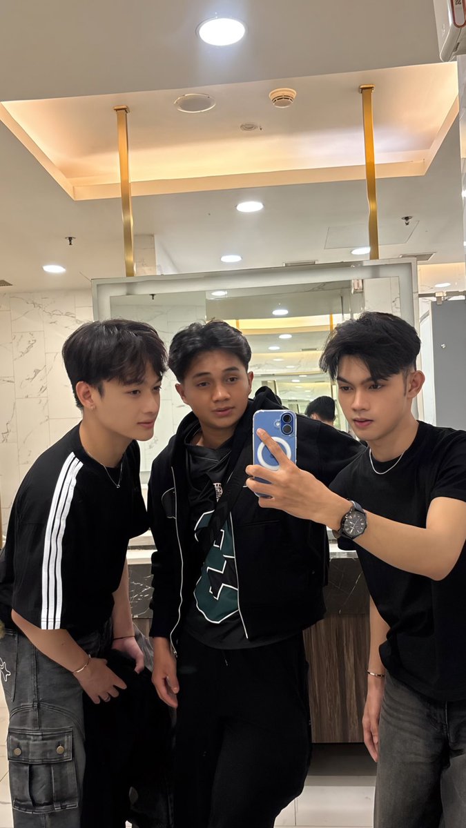 zackx tweet media