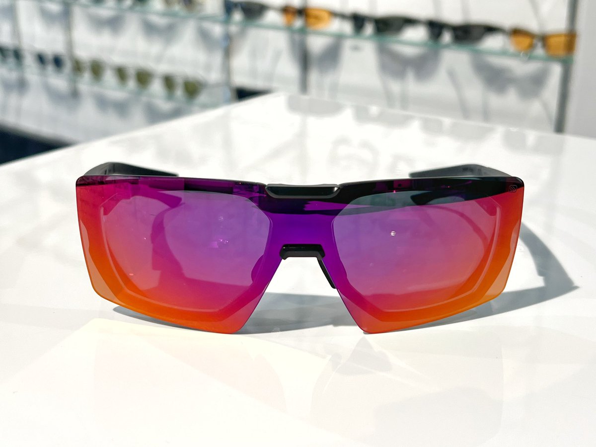 eaudevie_osaka's tweet image. 2way✌️
1本で #メガネ にも #サングラス にもなる！
#RudyProject🇮🇹の期待の新型&quot;NO CORD&quot;が絶好調♪
色々なシーンで活躍する事間違いなし！
ご相談頂きありがとうございました😊🙏
frame : ピヨンボマットフレーム
sulens : マルチレーザーレッド
lens : GRAY15% CHP (耐擦傷.耐熱.帯電防止コート)