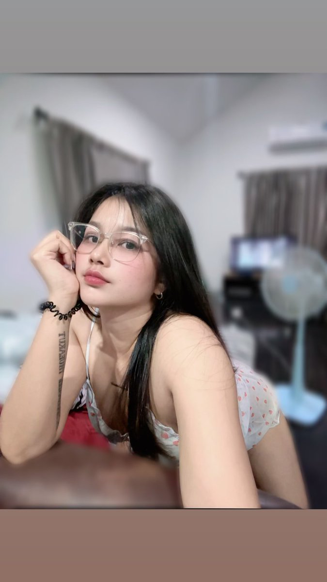 นิ เนย tweet media
