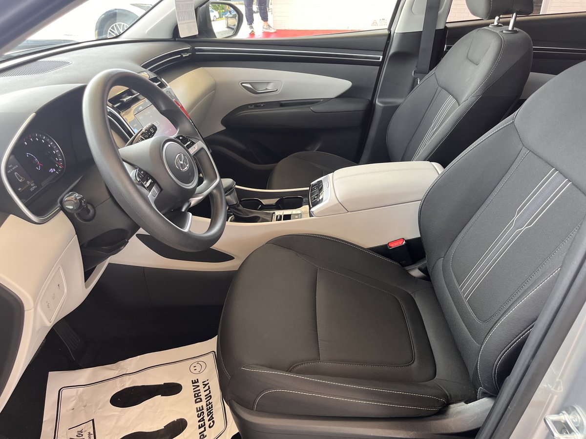 Automaxcovingto's tweet photo. 2024 Hyundai Tucson SEL SUV — $24,995 | 25,296 miles | Covington
Gray Cloth Interior | 2.5L 4-Cyl GDI | Automatic 8-Spd w/ Shiftronic | FWD
Reliable, stylish, and ready for daily drives!
🔗 https://t.co/7yRfWiFYbD
#AutoMax #HyundaiTucson #UsedCars #SUV #CarDeals https://t.co/fEXmdSsBOA