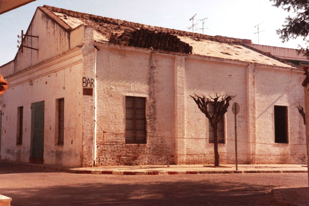 DelmaciodeConit's tweet image. Sabies que el rector de #Cunit va ser traslladat per ajudar a construir el primer Casal? 😮
Històries que no s’han d’oblidar 👇
👉 delmaciodeconito.wordpress.com/2025/11/01/10-…