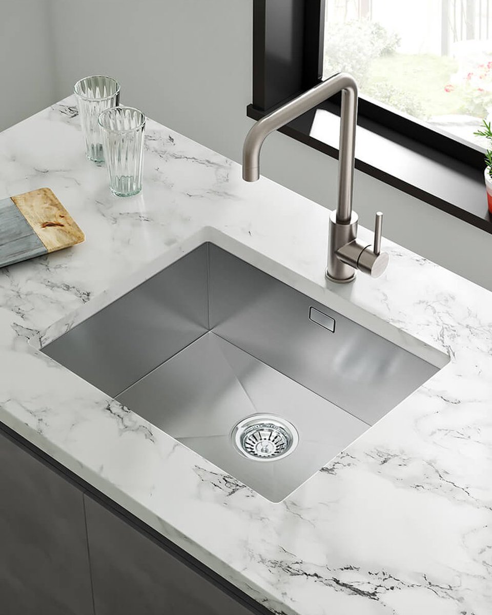 TapWarehouse's tweet photo. Durable, stain-resistant, and cost-effective ✅ It's time to reimagine your classic stainless steel sink with these stylish bestsellers!

Take a look at our range of stainless steel sinks from as little as £49.99 👇
https://t.co/HP8VCM6vT7 https://t.co/1M4lfKJ1Kx