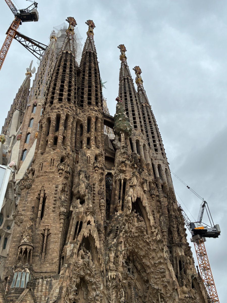 最後の目的地バルセロナ🇪🇸 菊池くんは元気に頑張っていた！！スペインのこと、バルセロナでの生活のことなどたくさん聞けてよかった☺️