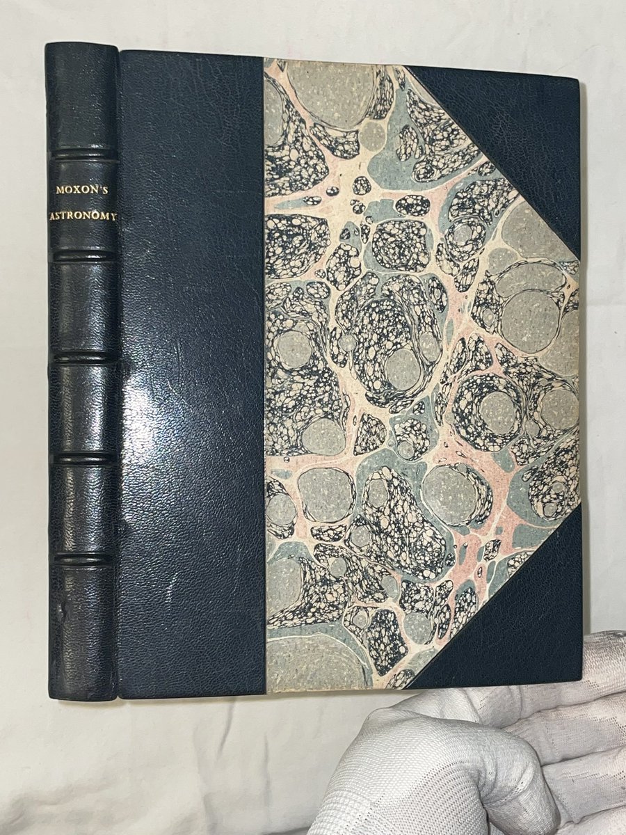 rogabooks's tweet photo. 1671 Astronomy &amp; Geography. https://t.co/OW3813uUFN No Reserve starting $4.99. #rarebooks #astronomy #nasa #geography #bookworm #bookstagram #galaxy #physics #books https://t.co/tLARurNUs9