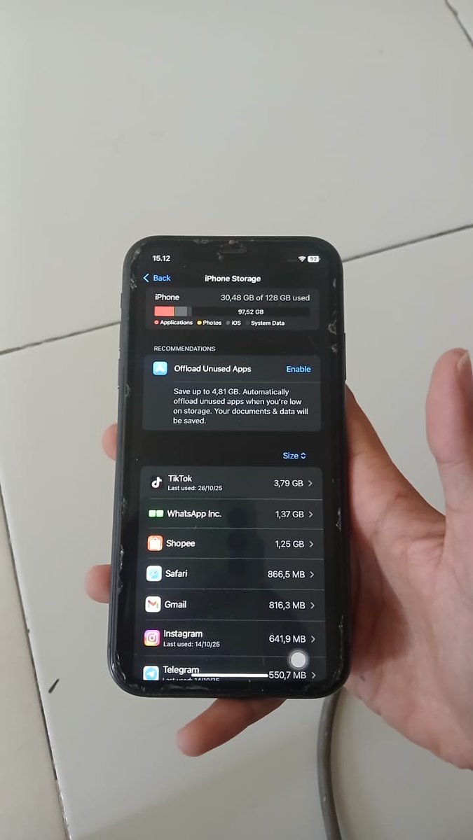 bellarizee's tweet photo. WTS IPHONE 11 128gb (black)
💸 5jt nego tipis

pemakaian pribadi
minat DM
COD Jakarta, Depok (yang bisa dijangkau KRL) https://t.co/M0IyIqJFUK