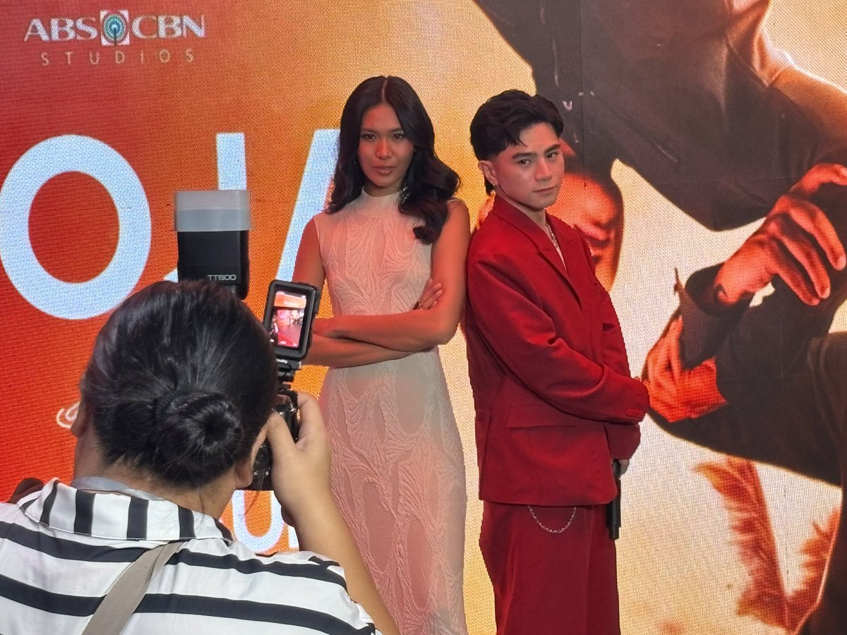 Meet the cast members of #Roja!

Gello Marquez, Lou Yanong, Nikki Valdez, Cris Villanueva, and Zia Grace have arrived. 🩸 

#ROJAGrandLaunch