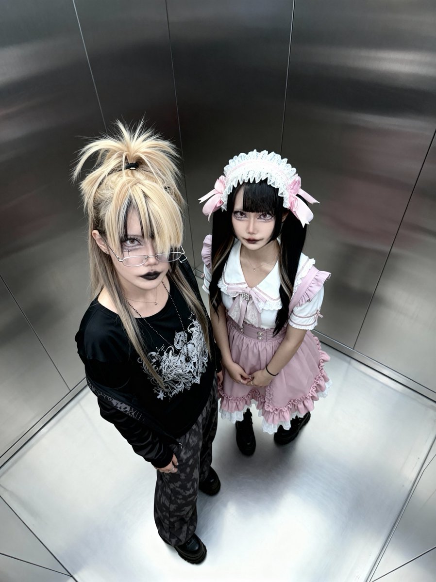 cbiskhtt's tweet image. #레친소 #이쪽