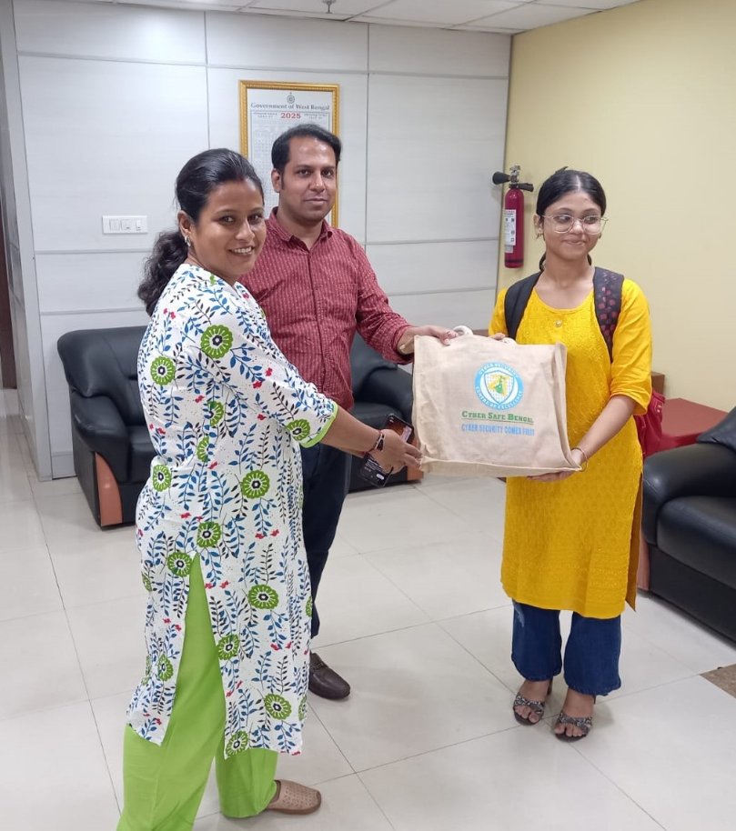 cscoe_wb's tweet image. During #NCSAM 2025, awarded the students who scored high in Cyberer Sahajpath Course conducted by  #CSCOE #CyberAwareness #cybersecurity