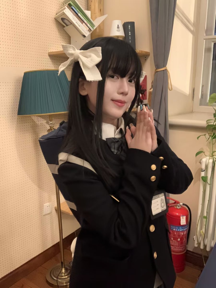 Hequankele tweet media