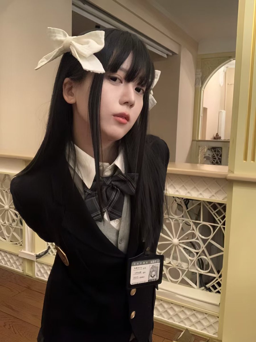 Hequankele tweet media