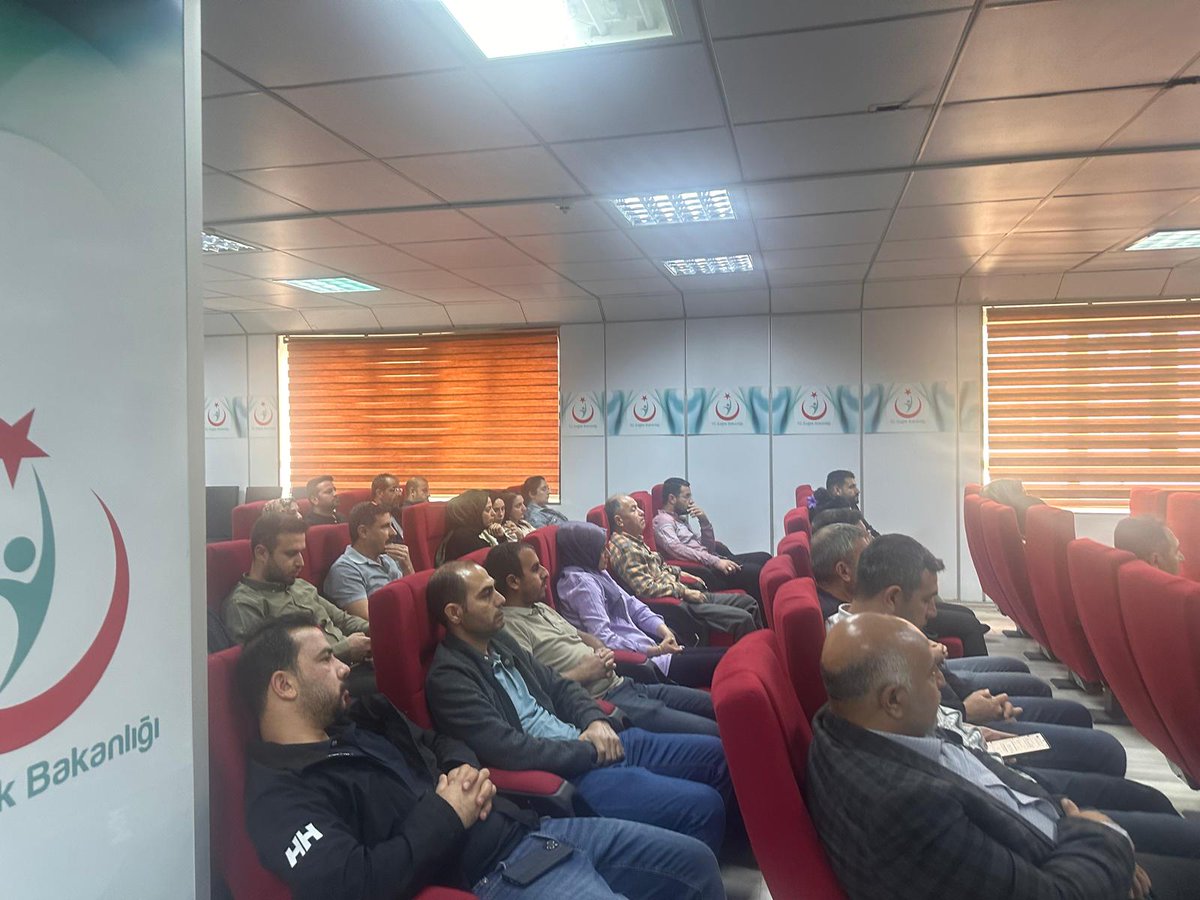 Şanlıurfa İl Sağlık Müdürlüğü tarafından Temel İş Sağlığı Güvenliği Eğitimi verilmiştir.
sanliurfaism.saglik.gov.tr/TR-366126/sanl…
<a href="/saglikbakanligi/">T.C. Sağlık Bakanlığı</a> 
<a href="/halksagligigm/">Halk Sağlığı Genel Müdürlüğü</a> 
<a href="/sbkhgm/">Kamu Hastaneleri Genel Müdürlüğü</a> 
<a href="/ErhanBerkDR/">Erhan Berk</a>