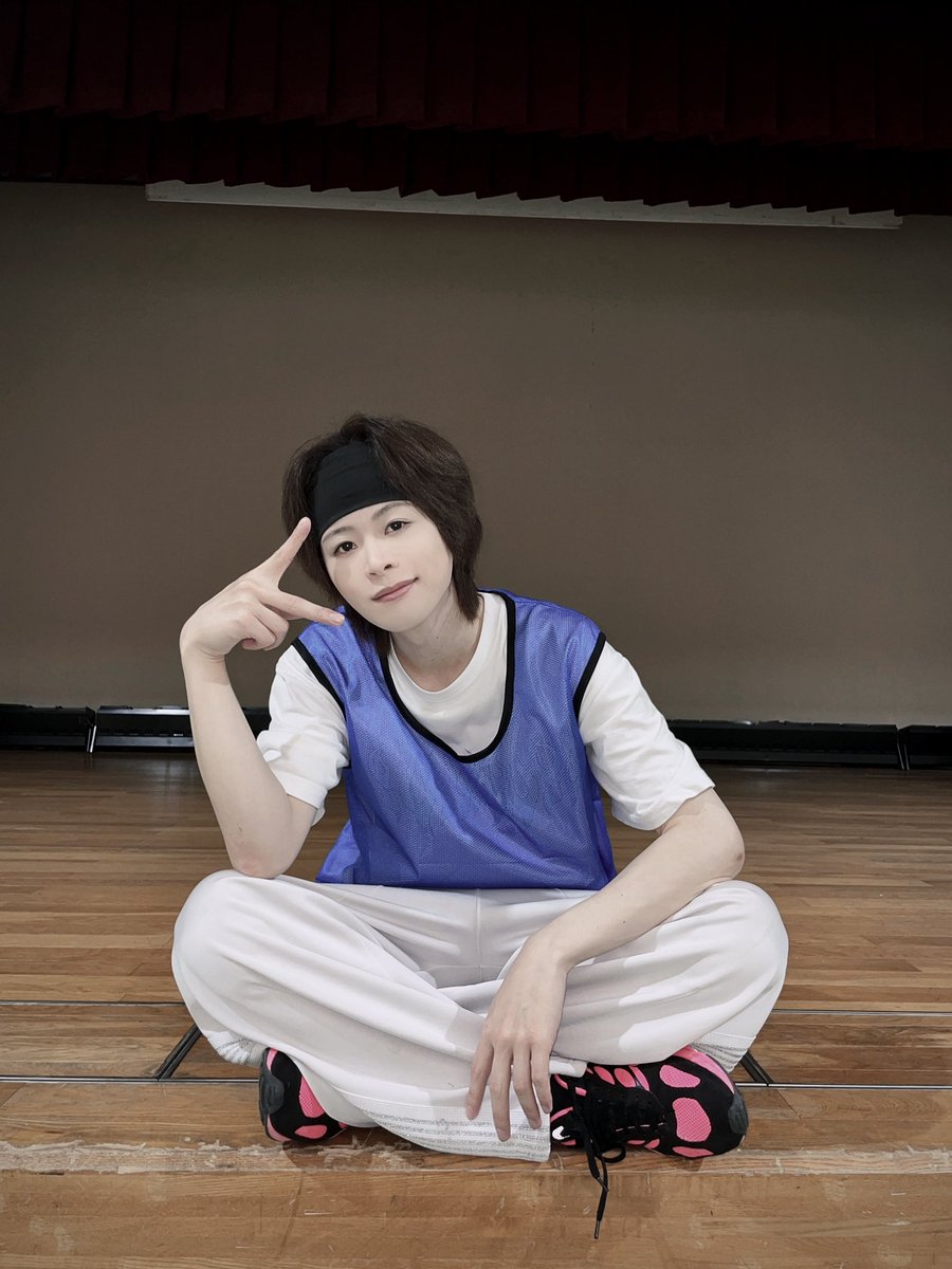 はしゃぎナ祭秋の大運動会！
平日のお昼やのにみんなほんまありがとうでした🙇‍♂️
去年の雪辱は晴らせずでしたが大接戦で青組も赤組もみんなまじよく頑張ってくれたナイスファイト👍🏻
来年こそは勝つぞー！！！今回来れんかった方も！！！

次は明後日BBQ！
なんとか開催出来ますように🥲

#ベルエージェー