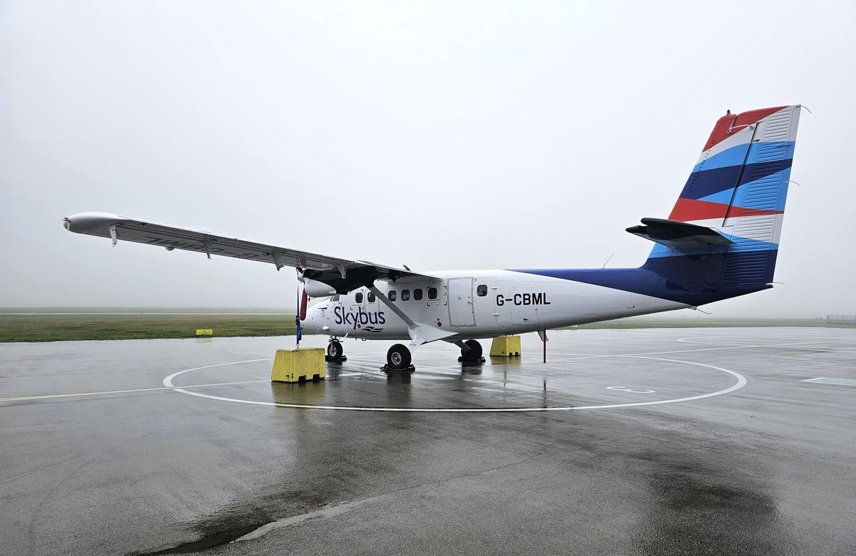 07/11/2025 @ 08:38 Skybus flights are currently on hold due to poor visibility  on St Mary's