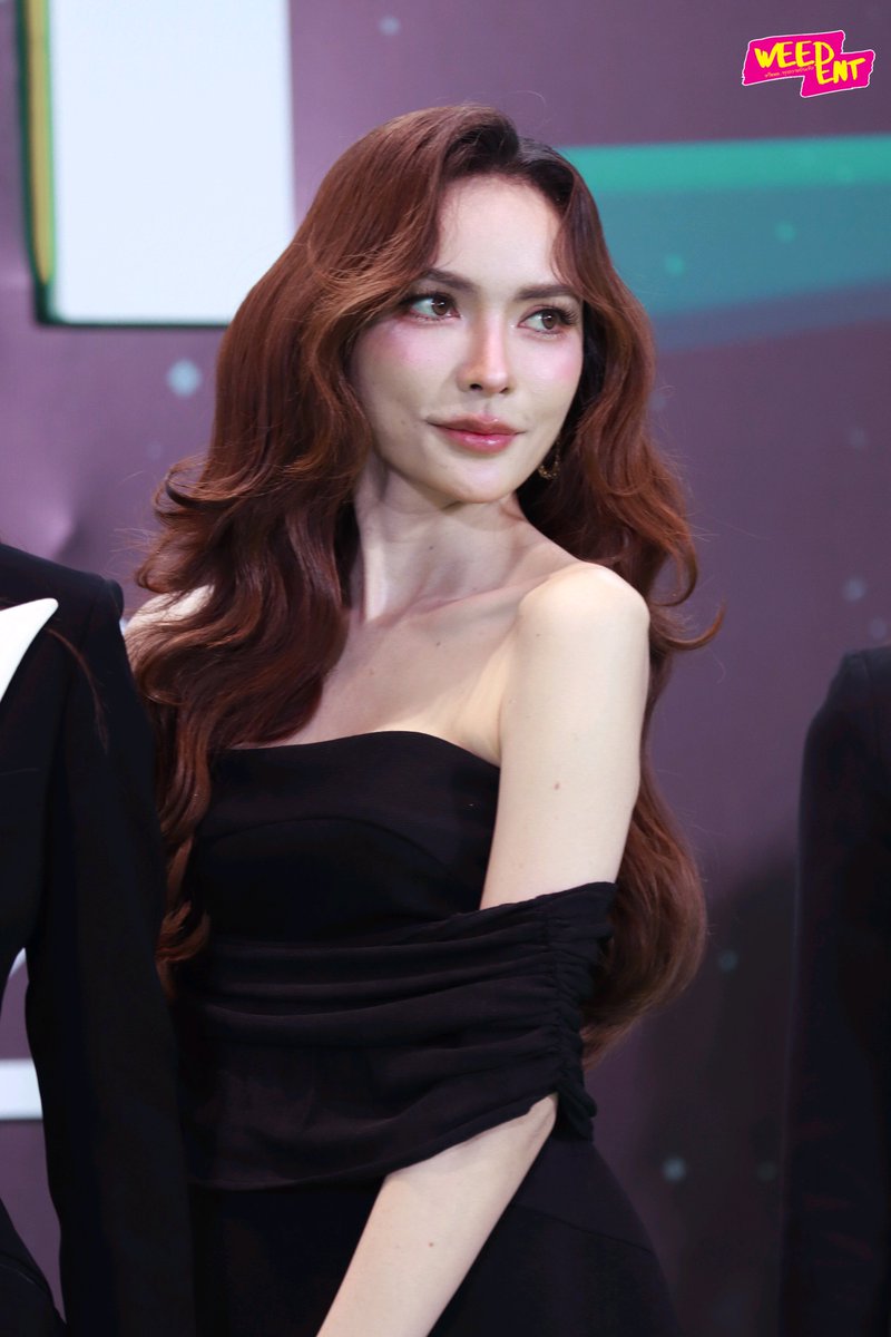 " ชาล็อต ออสติน " ร่วมเดิน Green carpet ในงาน " iQIYI iJOY TH 2026 " ✨

#iQIYIiJOYTH2026xENGLOT
#ชาล็อตออสติน #CharlotteAustin
#iQIYIiJOYTH2026 #iQIYI