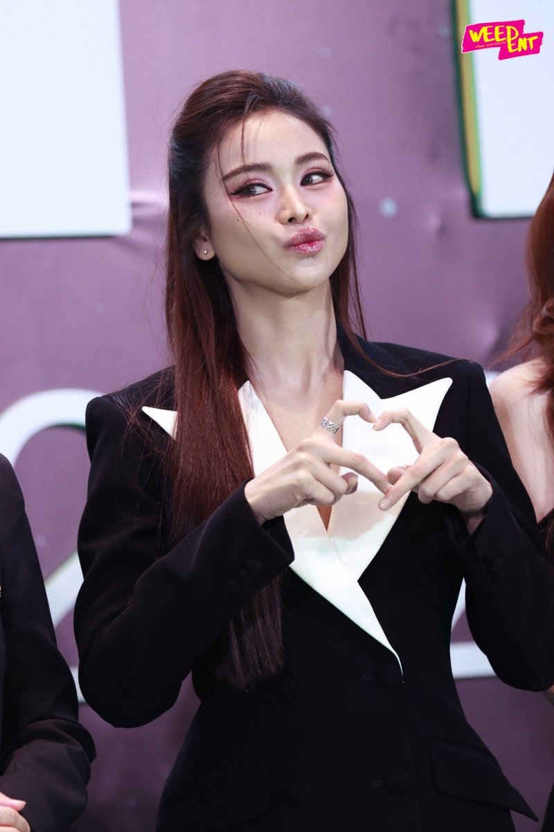 " อิงฟ้า วราหะ " ร่วมเดิน Green carpet ในงาน " iQIYI iJOY TH 2026 " ✨

#iQIYIiJOYTH2026xENGLOT
#อิงฟ้ามหาชน #EngfaWaraha
#iQIYIiJOYTH2026 #iQIYI