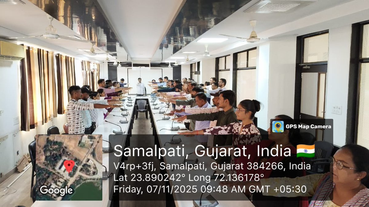 THOSARASVATI1's tweet photo. વંદેમાતરમ પ્રોગ્રામ અંતર્ગત સરસ્વતી તાલુકામાં મામલતદારશ્રી તથા ટીએચઓશ્રી ના અધ્યક્ષ સ્થાને વંદેમાતરમ પ્રોગ્રામનું આયોજન કરવામાં આવ્યું. જેમાં તાલુકાના તમામ કમૅચારીઓ હાજર રહી, રાષ્ટ્ર ગીતનું ગાન કરી શપથ લઈ પ્રોગ્રામને સફળ બનાવ્યો... 
@CMOGuj 
@CollectorPatan 
@DDO_PATAN
@CdhoPatan https://t.co/kzblxZwS4r
