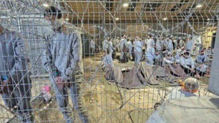 İşgalci ‘İsrail’den, Tecavüz Skandalını Ortaya Çıkaran Savcıya Ev Hapsi

Eski ‘İsrail’ askeri başsavcısı Yifat Tomer-Yerushalmi'nin, ‘İsrailli’ askerlerin bir Filistinli tutukluya gözaltı merkezinde cinsel işkencede bulunduğunu gösteren videoyu sızdırdığı iddiasıyla Pazar günü