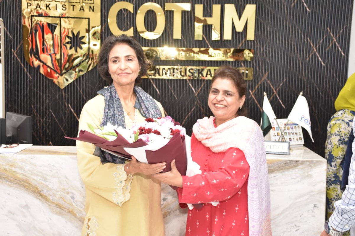fospah's tweet photo. Workplaces aren’t only offices — kitchens count too.
At COTHM, Federal Ombudsperson Ms. Fauzia Viqar and the FOSPAH team reminded students and faculty that dignity, respect, and accountability must shape every professional space.
#SafeWorkplaces #FOSPAH
#NoToHarassment https://t.co/wUNr53daPW