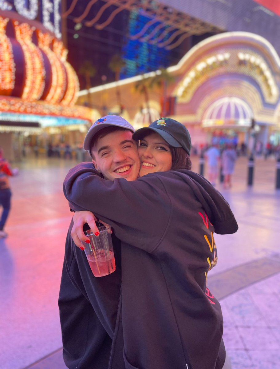 hyperpsykick's tweet image. 3 years with you @JvstineTV 

You are the best thing that’s ever happen to me I love you so much :)