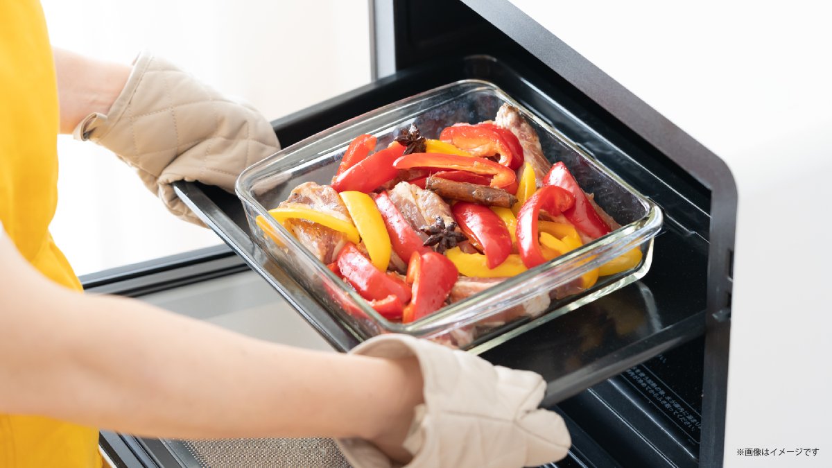 Ovenrange_1001's tweet photo. 《レシピあるある👩‍🍳》
「あれ？この料理どうやって作るんだっけ…？」
AIオート調理が材料を判断＆加熱してくれる #最新オーブンレンジ なら安心🎵

⏬ 詳しくはこちら
https://t.co/MF2aGQd4IJ https://t.co/cHjn3LZu1j