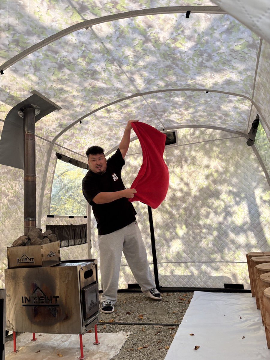 ウゥ―――――――――――――――
(お昼のサイレン音)

え〜テスト。テス…
11月8日開催のトウホグ蒸祭につきまして…
本日無事保健所の調査を終えた事をご報告致します。

参加者の皆様
お気をつけてお越しください

Webチケットは本日17:00まで。
それ以降のチケットご希望の方は最寄りにお問い合わせください