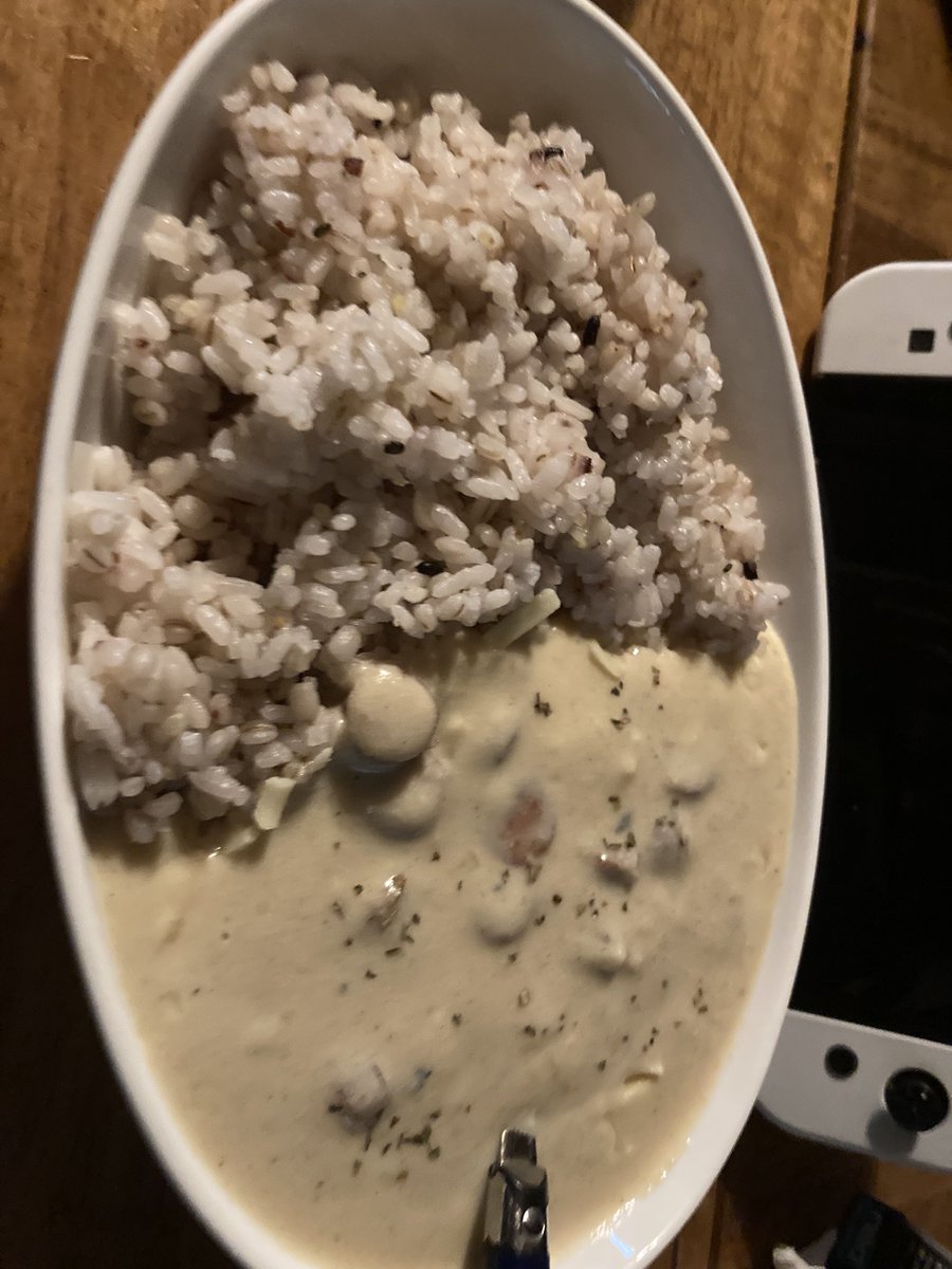 BeatboxOri's tweet photo. 今日の昼飯
豆乳で作ったホワイトシチュー！ https://t.co/Za7AZCeMHY