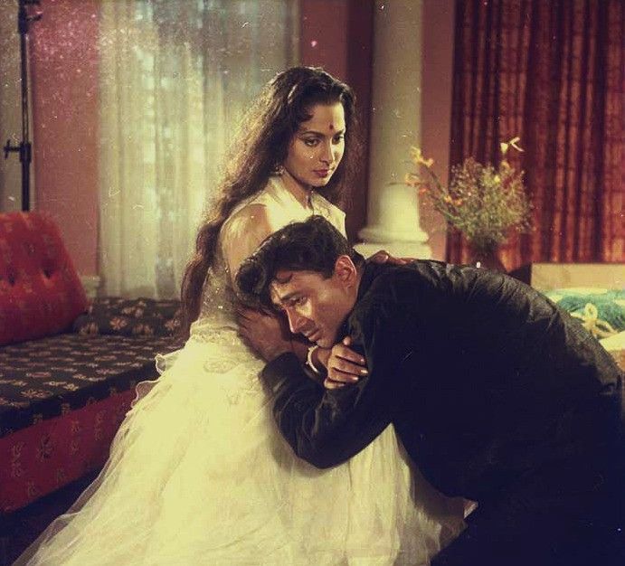 saigalbluesmand's tweet image. Waheeda Rehman in #Guide. Which celebrated its #60th anniversary this year