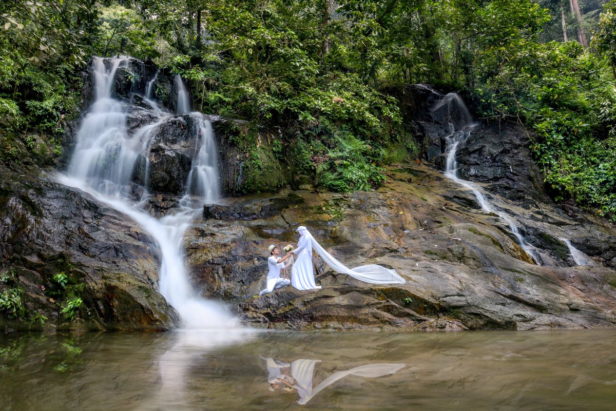EddiePhotoVideo's tweet photo. ✅ Takut kena tipu jurugambar/video kahwin?
EDDIE PHOTOVIDEO (20+ thn pengalaman, 4000+ client) sedia bantu!
✅ Trusted &amp; ada studio
✅ Cover Malaysia, SG &amp; Brunei
✅ Boleh tangguh tanpa cas

Nak pakej kahwin tanpa risau?
📞 [https://t.co/FDluOzMrBA](https://t.co/FDluOzMrBA) https://t.co/so21NQT7Mu