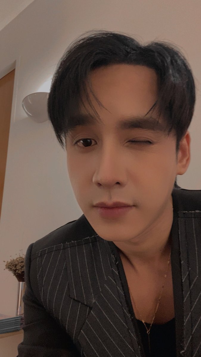 วันนี่แจกันจ๊ะพี่ๆ 😏😏

#Jerachirawit