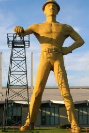 My favorite part of Tulsa is the giant statue of <a href="/Todd_Rosiak/">Todd Rosiak</a>.