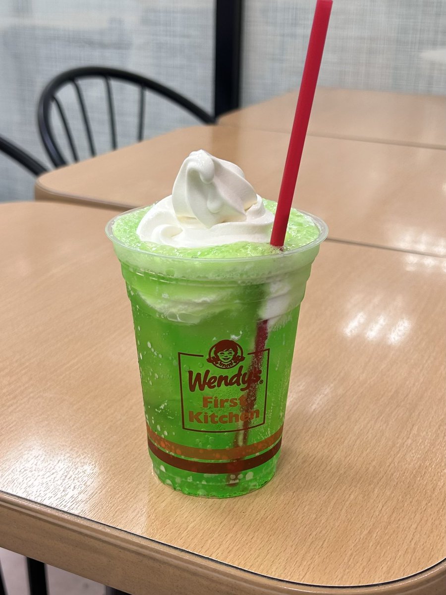 ✰*クリームソーダ。.:*♡ クリームソーダの女の子(メロンソーダあじ)最終版