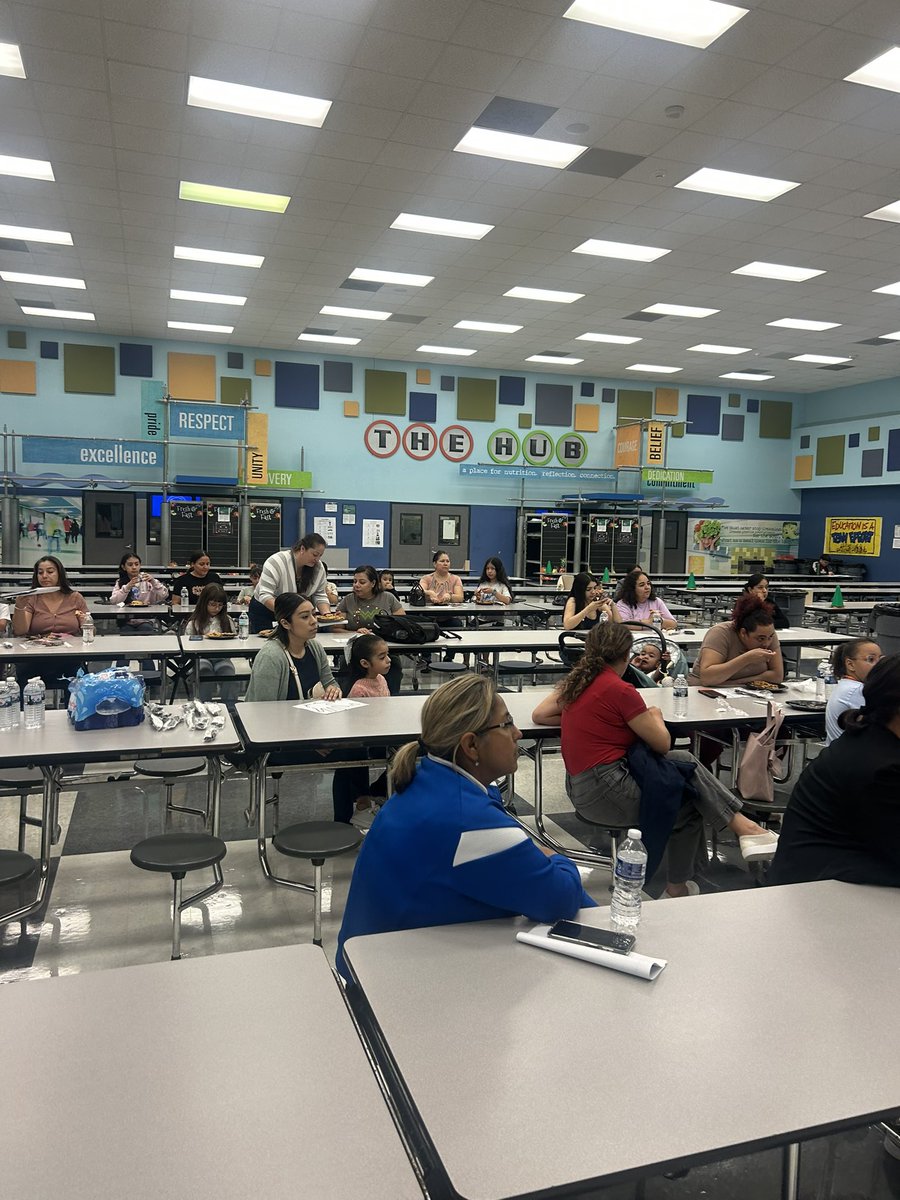 CISD_ML's tweet image. What a wonderful evening! Thank you to everyone who joined us for our Fall EB Night! We enjoyed a delicious spaghetti dinner while learning more about EB students,  CTE Pathways and much more!