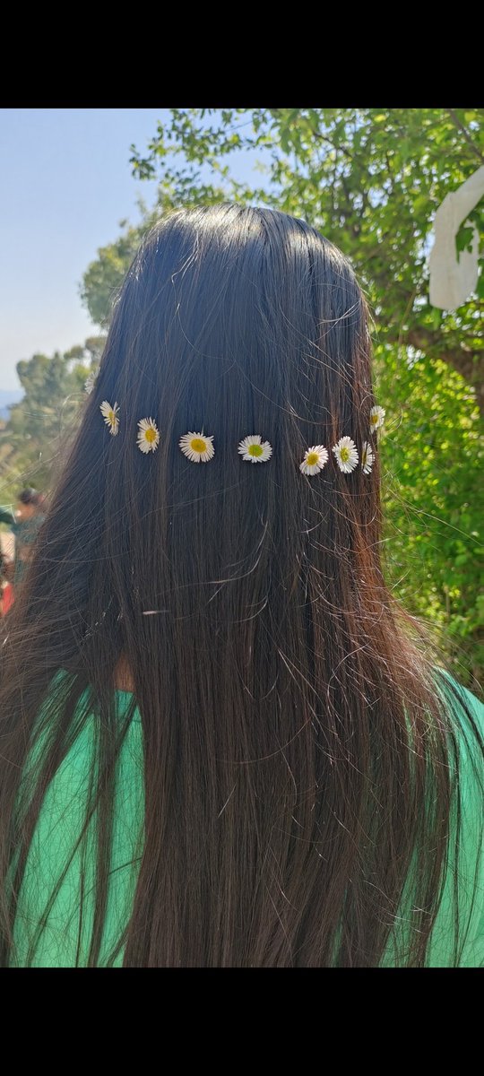 sunyaraditi's tweet photo. quote with random media :) https://t.co/lKG1dsbTc9