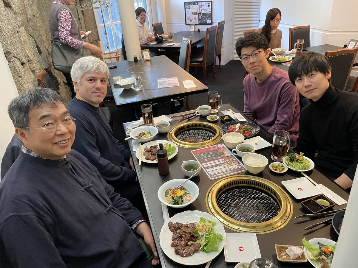 PIodide's tweet image. 2025年10月MVR (Monthly MVR (Most Valuable Researcher))
赤川翔(M2)
受賞理由：複雑な平衡を伴う反応機構の解析において、実験精度を丁寧に高め、詳細な検討を重ねた。その結果、反応経路の理解を深める成果を挙げたことを讃え、ここに表彰する