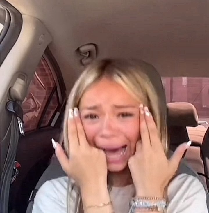 I literally just found out pandasims name isn’t pandasims…it’s PandaSama. Omg this is me finding out Sentate’s name isn’t Senate all over again.