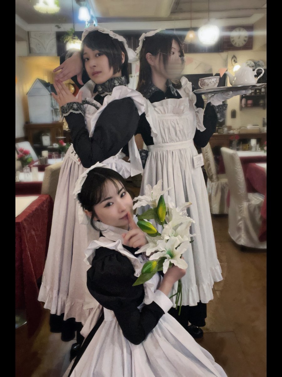 wp_suzukake's tweet image. ただいま、ライチ・林檎と共に
ゆるやかなひとときを過ごしております。

ガガイモ先生のお言葉に
甘えさせていただき、
色紙よりポーズをお借りいたしました。

どちらのポーズを参考にしたか
おわかりになりますでしょうか？

ぜひ確かめにいらしてくださいませ。