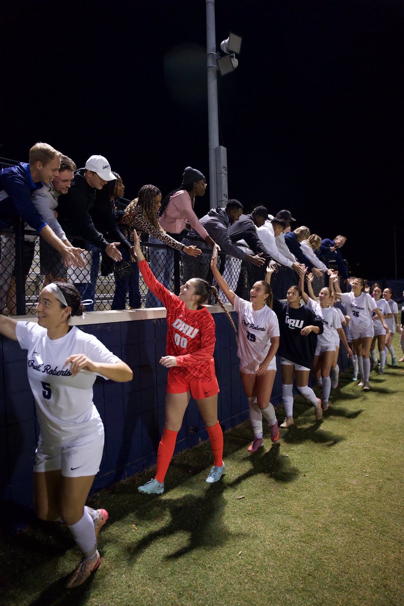 ORUWSoccer's tweet photo. MOOD 🤩

#ORUWSOC | #GoldenStandard https://t.co/tI7S2rqw8x